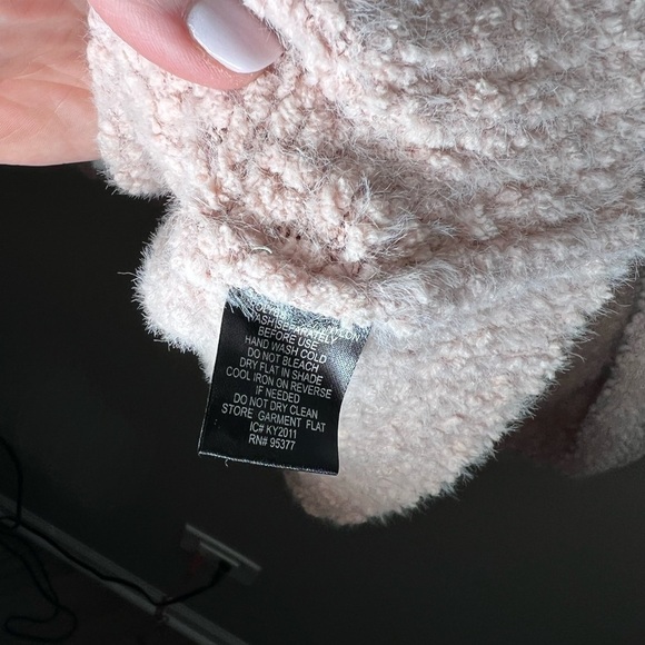 Sanctuary Teddy Fleece Sweater in Pink - Picture 6 of 7